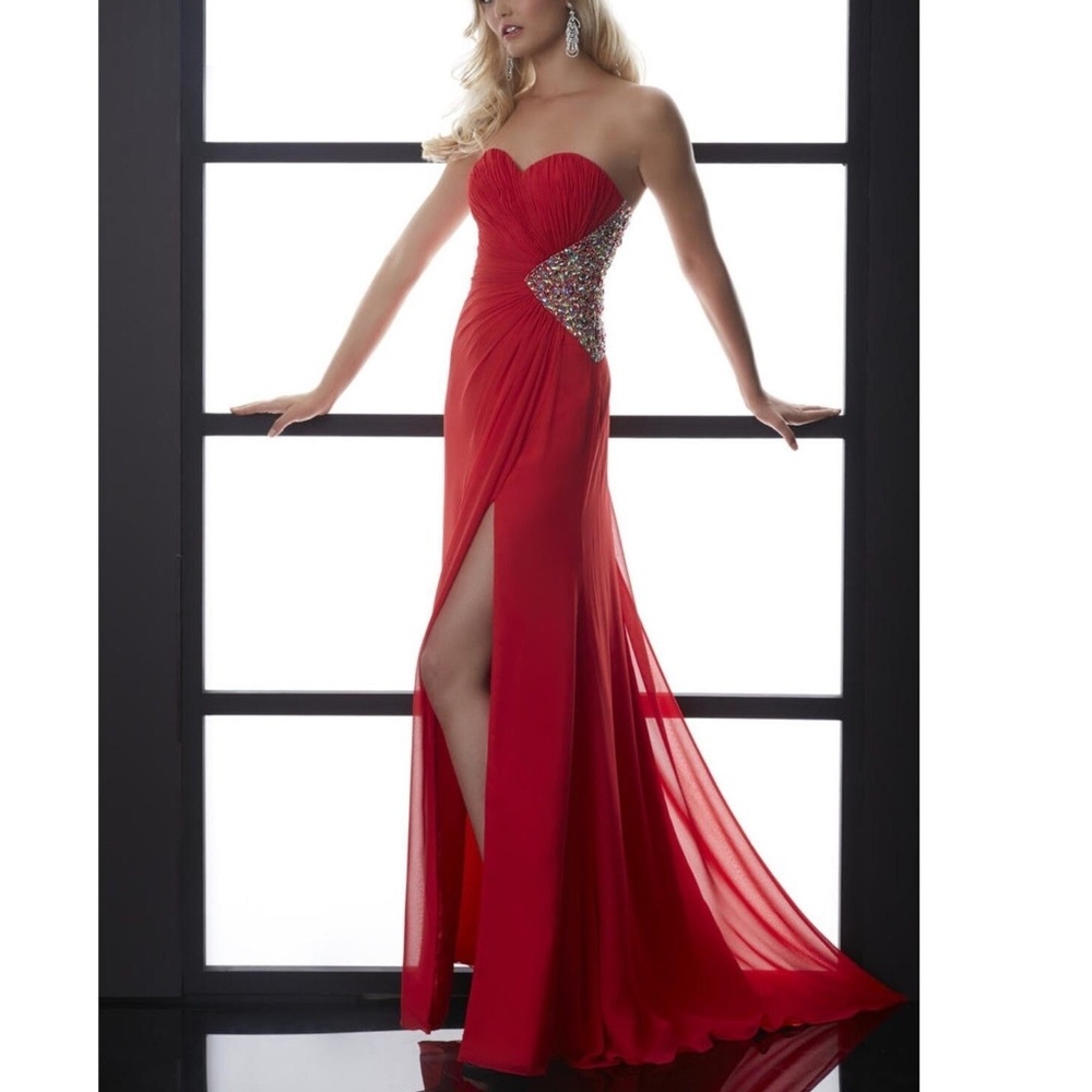 XSCAPE Sz 12 Strapless Rhinestone beaded Cut Out Back Sweetheart Prom Gown Dress